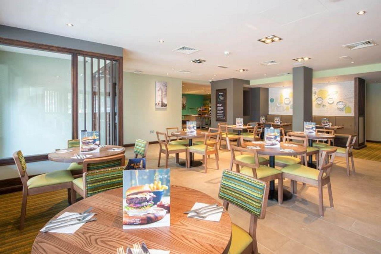 Premier Inn Leek Town Centre المظهر الخارجي الصورة